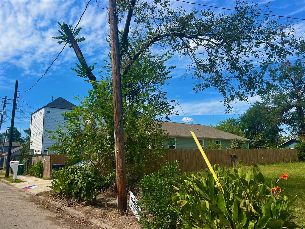 1811 Ryon Street, Houston, Texas image 5