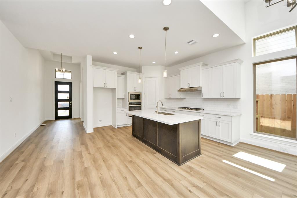 21127 Flowerhorn Drive