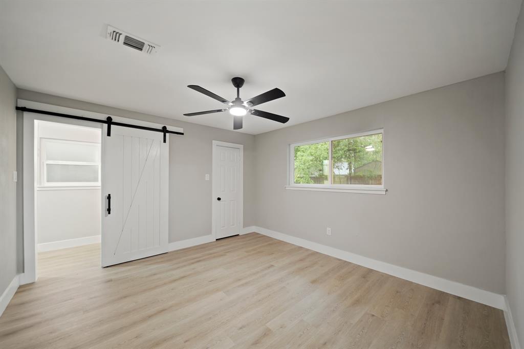 108 Pamela Drive, Baytown, Texas image 10