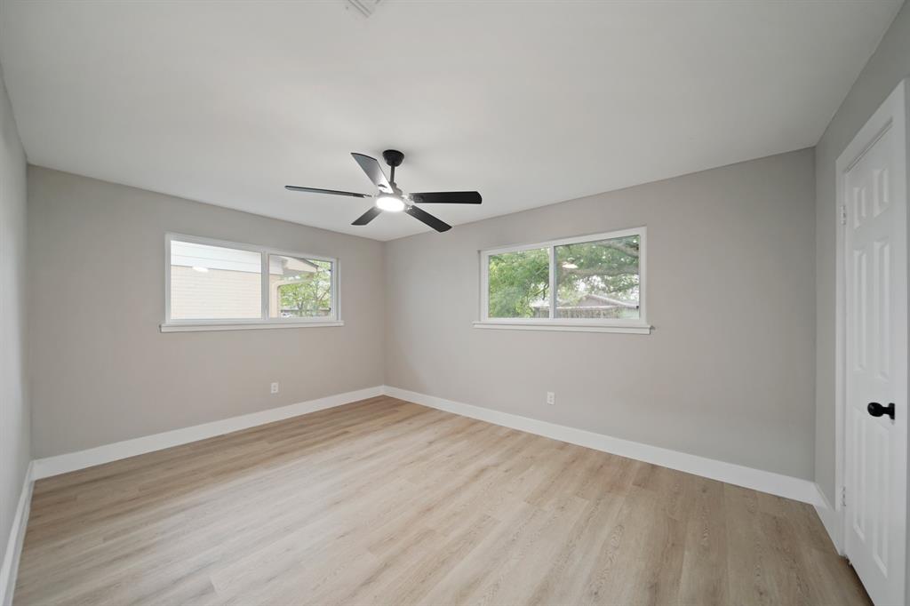 108 Pamela Drive, Baytown, Texas image 15