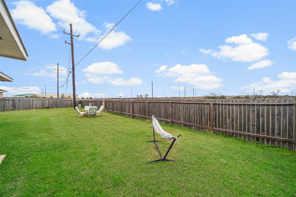 31550 Elkcreek Bend Drive, Hockley, Texas image 32