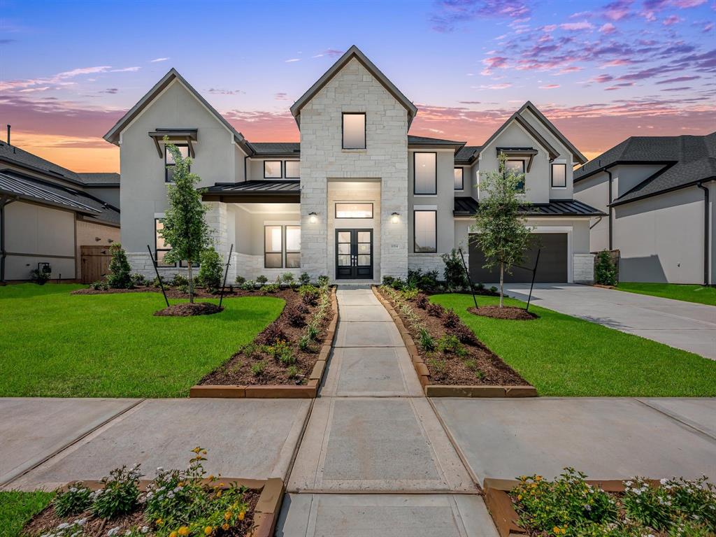 10114 Drifting Wind Lane, Missouri City, Texas image 1