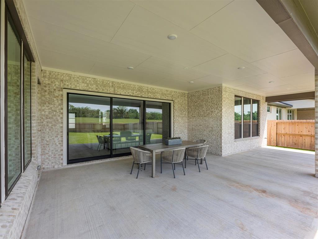 10114 Drifting Wind Lane, Missouri City, Texas image 28