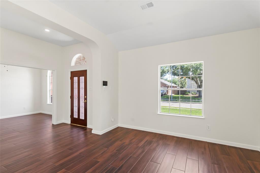 3019 Rolling Fog Drive, Friendswood, Texas image 6