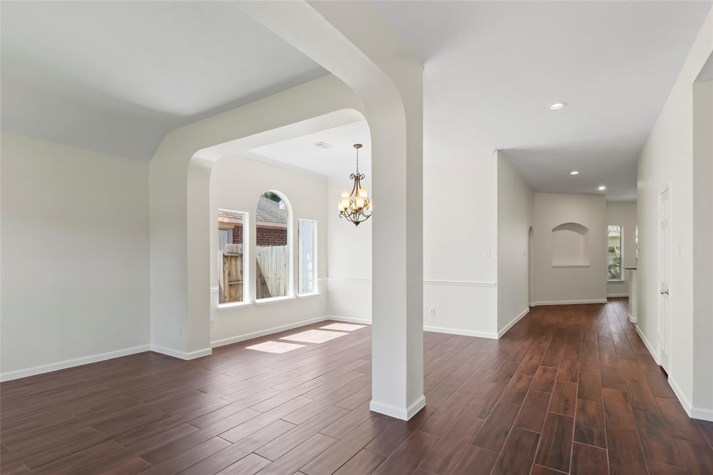 3019 Rolling Fog Drive, Friendswood, Texas image 3