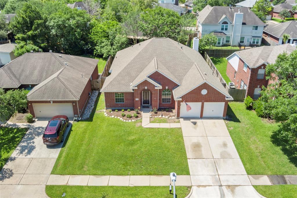 3019 Rolling Fog Drive, Friendswood, Texas image 36