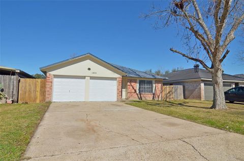 A home in League City