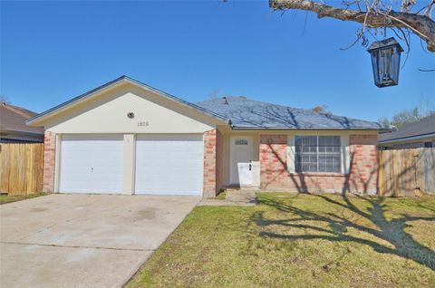 A home in League City