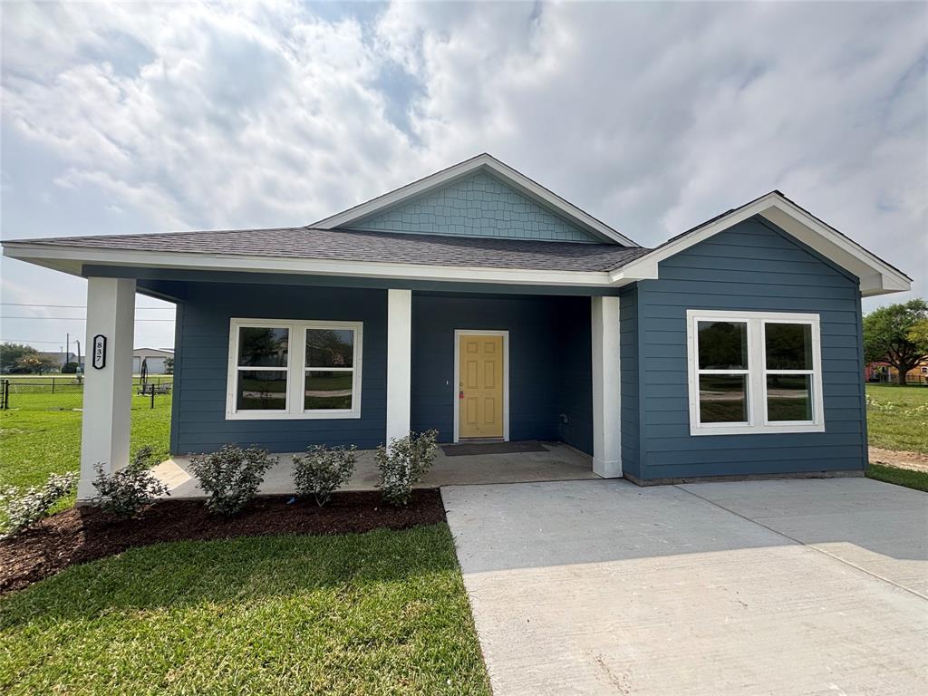 837 Swallow Drive, Palacios, Texas image 4