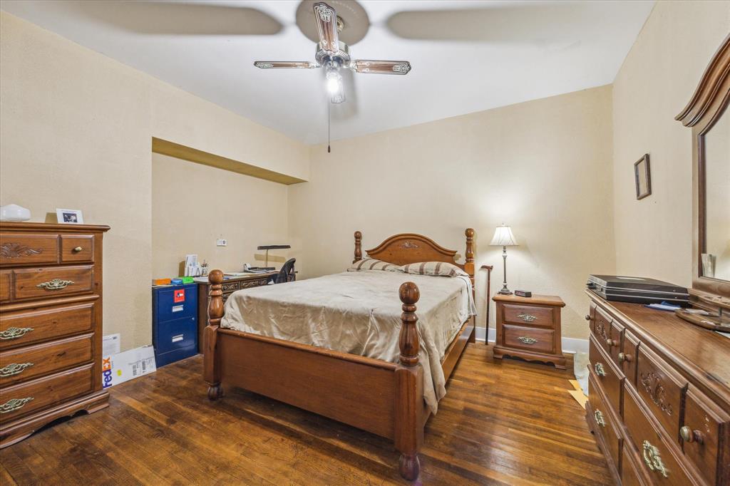 504 S Jackson Street, Alvin, Texas image 17