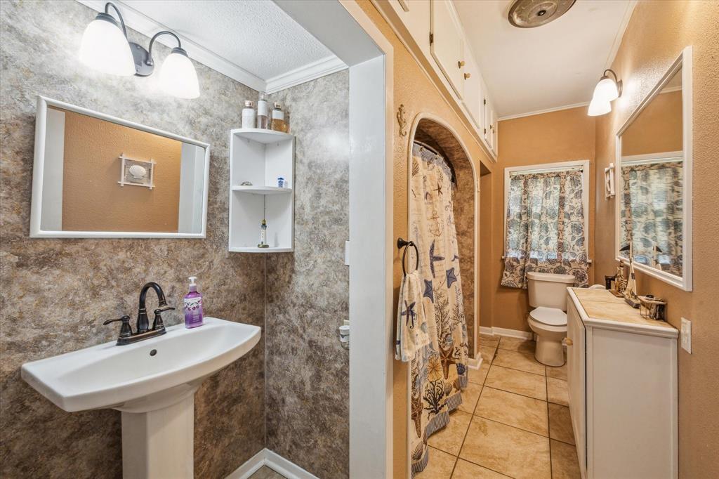 504 S Jackson Street, Alvin, Texas image 18