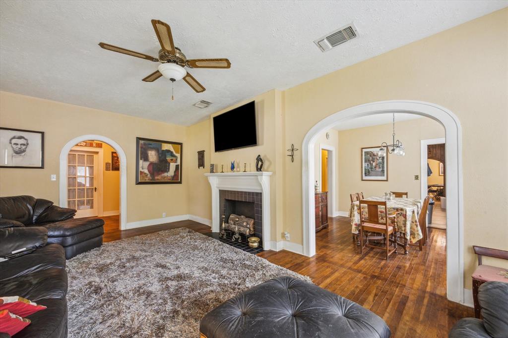 504 S Jackson Street, Alvin, Texas image 11