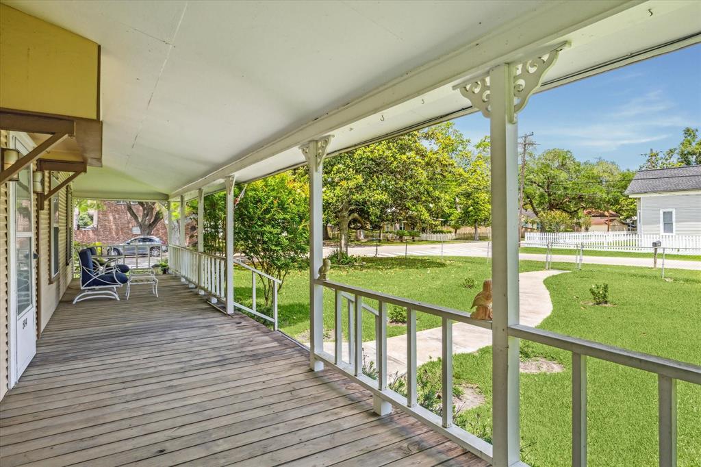 504 S Jackson Street, Alvin, Texas image 6