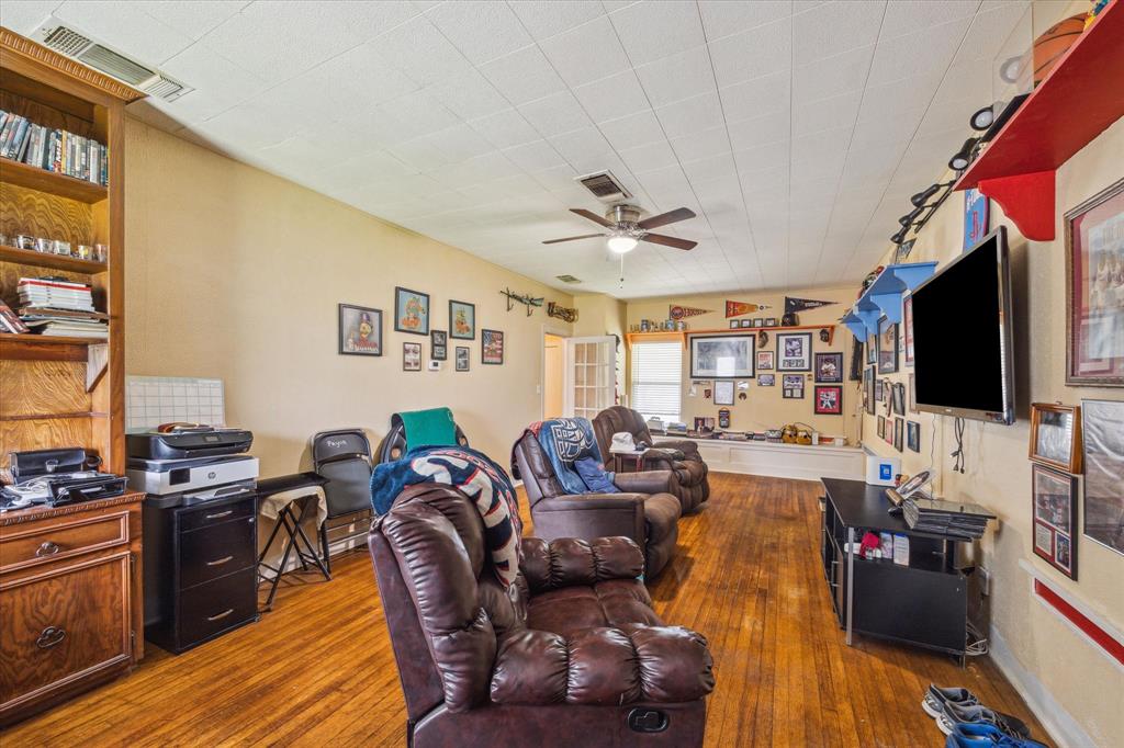504 S Jackson Street, Alvin, Texas image 9