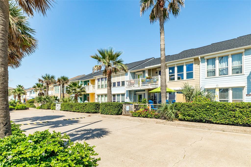 8302 Seawall Boulevard #4, Galveston, Texas image 2