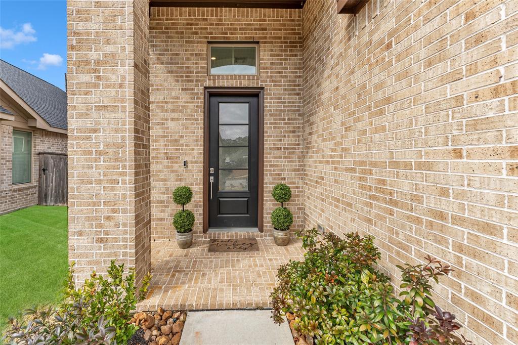 35448 Woodtrace Circle, Pinehurst, Texas image 6