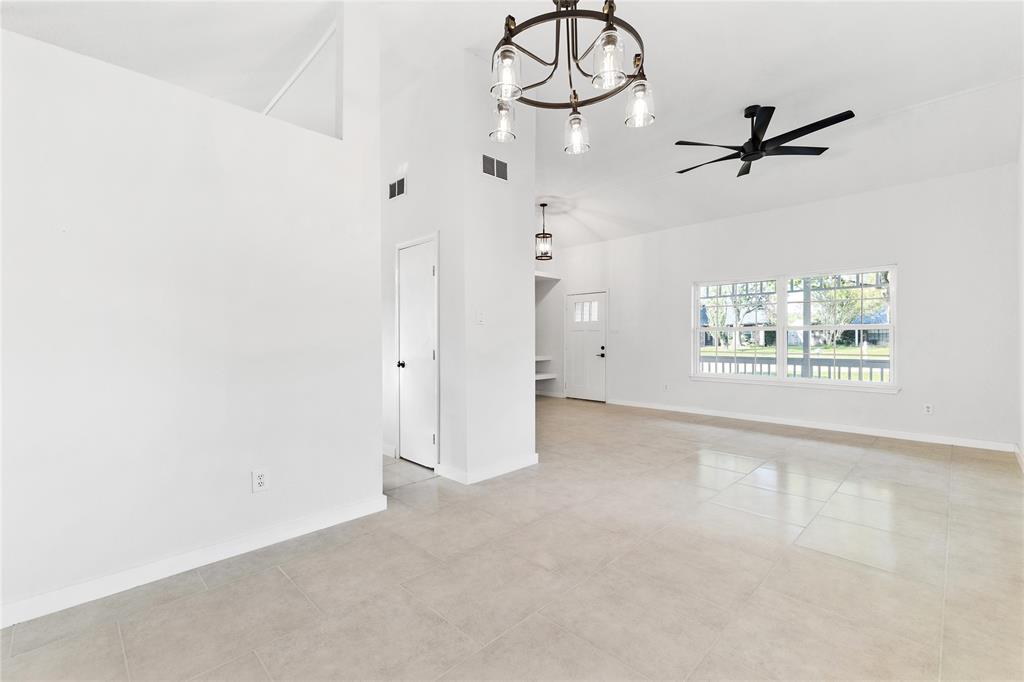 10627 Thunderhead Court, Houston, Texas image 9