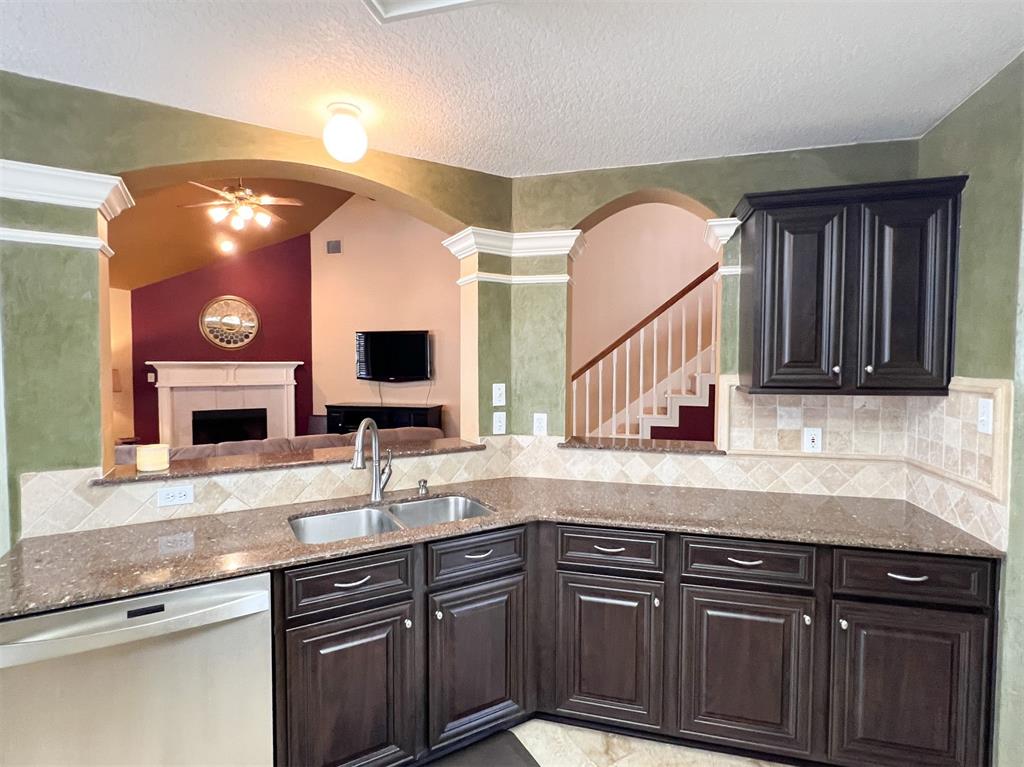 25103 Shalford Drive, Spring, Texas image 17