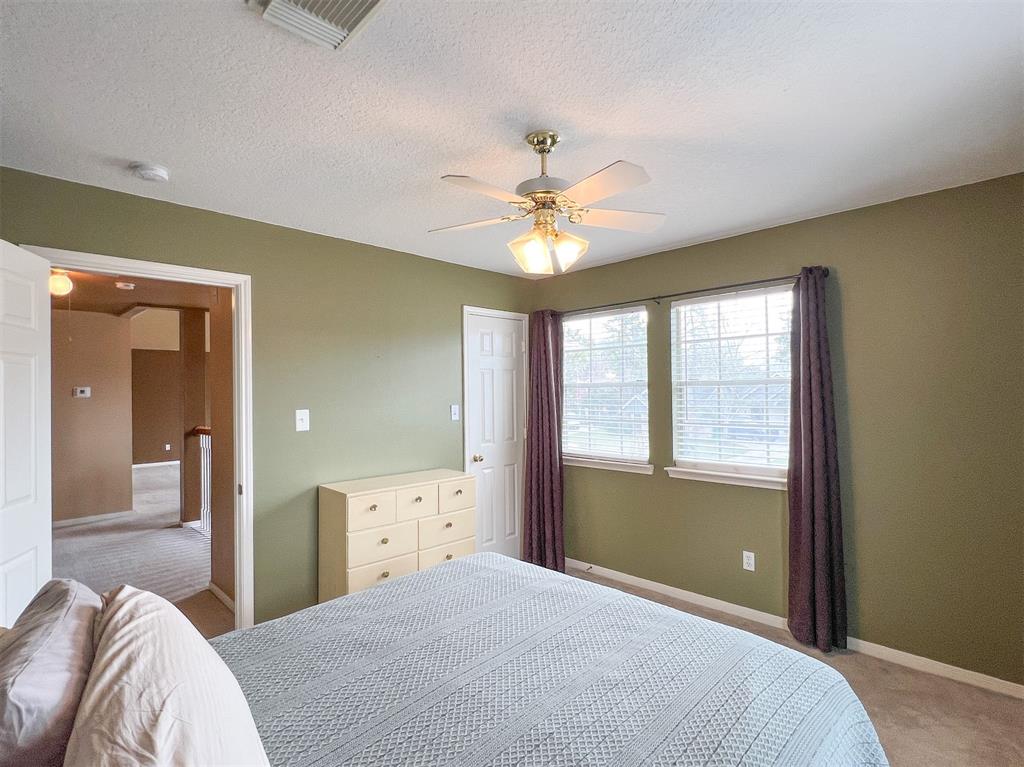 25103 Shalford Drive, Spring, Texas image 33