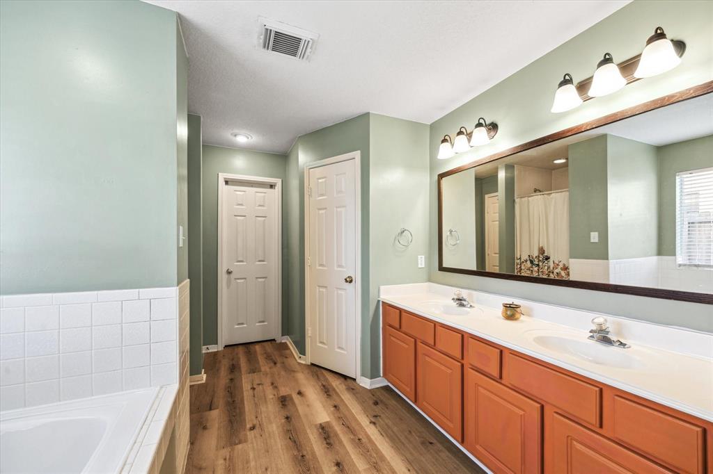25103 Shalford Drive, Spring, Texas image 23