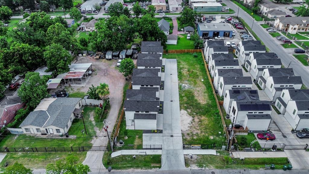 237 Julia St  A Street, Houston, Texas image 4