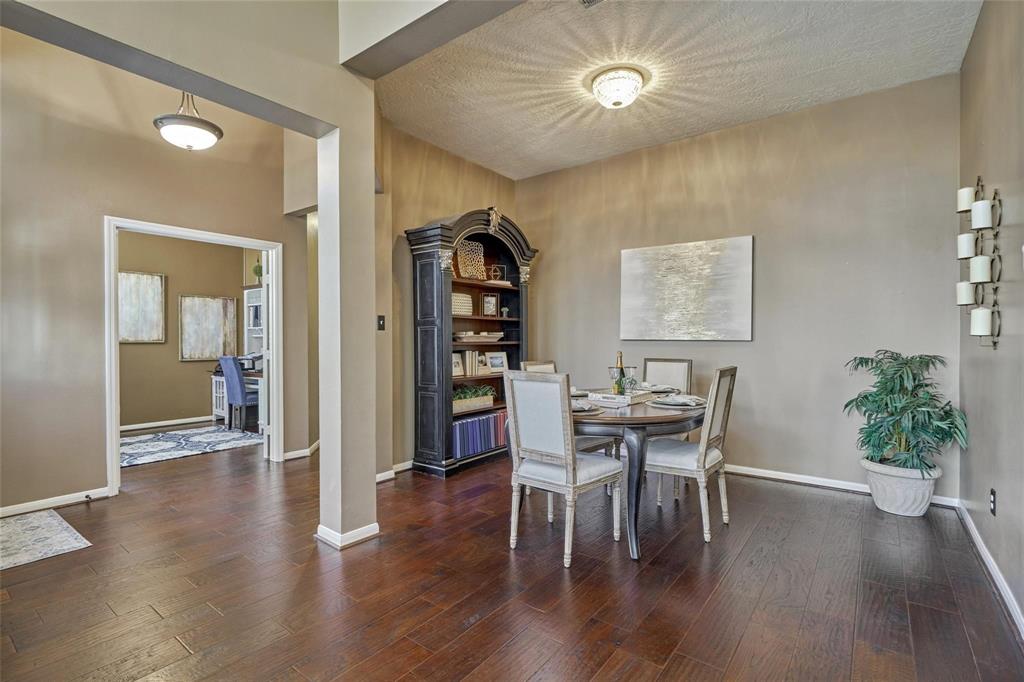 70 Harvest Wind Place, The Woodlands, Texas image 11