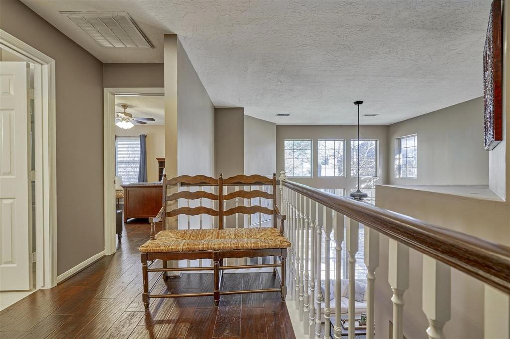 70 Harvest Wind Place, The Woodlands, Texas image 32