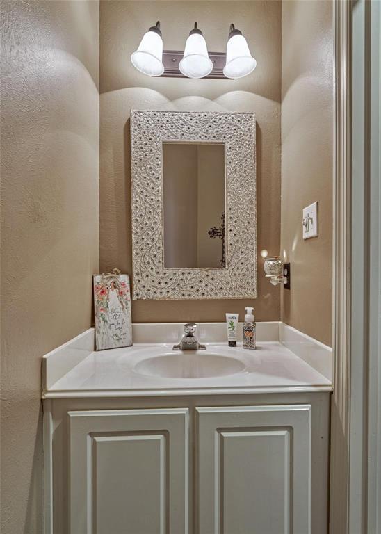 70 Harvest Wind Place, The Woodlands, Texas image 9
