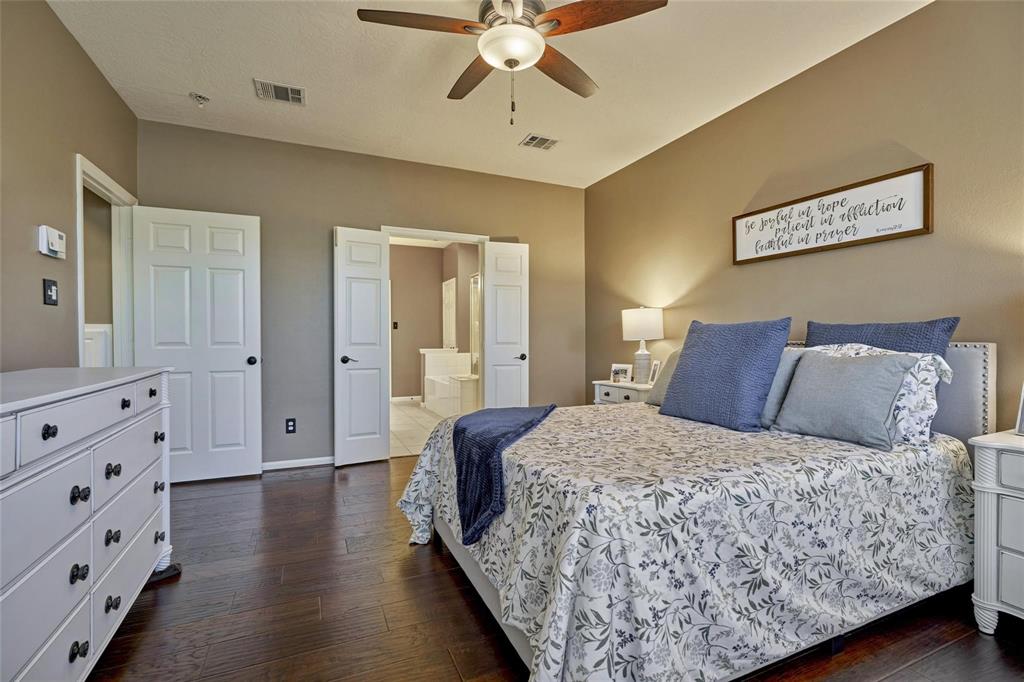 70 Harvest Wind Place, The Woodlands, Texas image 27