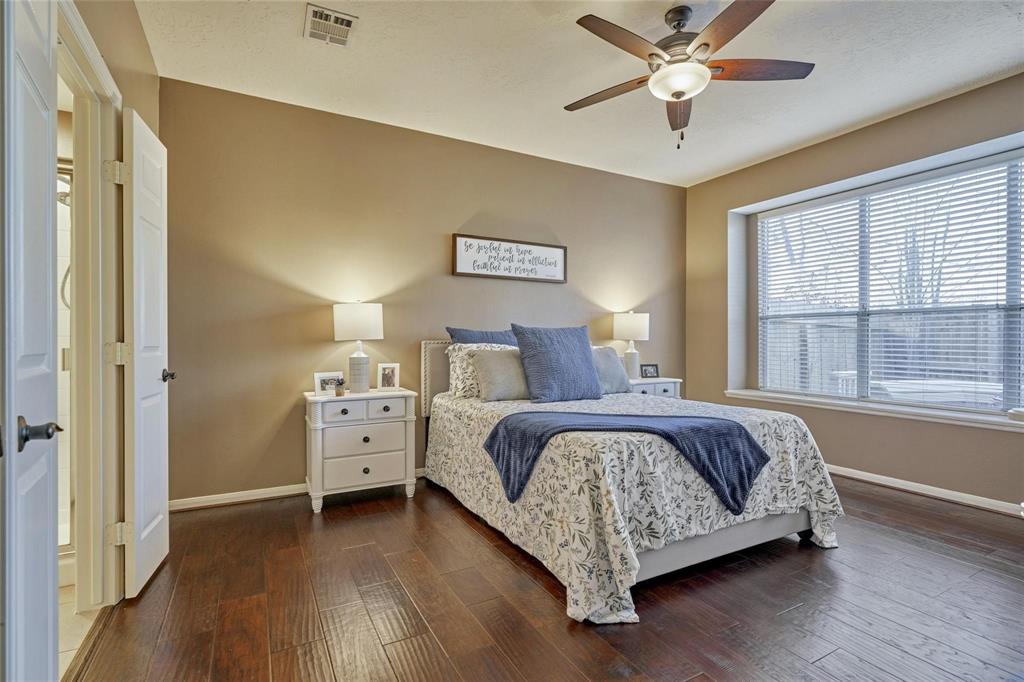 70 Harvest Wind Place, The Woodlands, Texas image 25