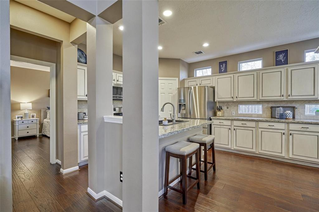 70 Harvest Wind Place, The Woodlands, Texas image 19