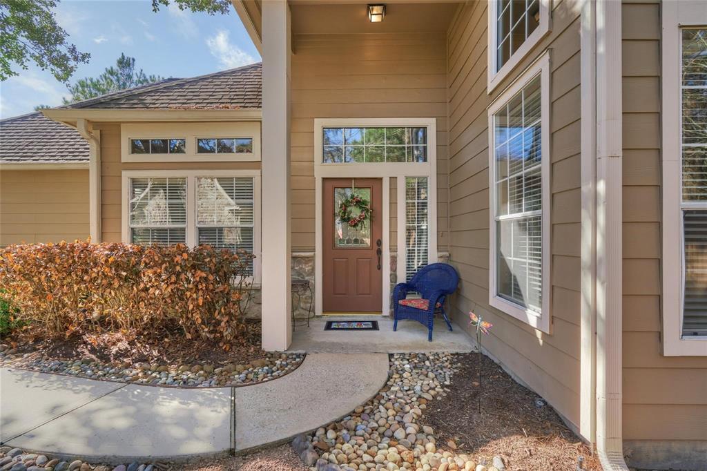 70 Harvest Wind Place, The Woodlands, Texas image 4