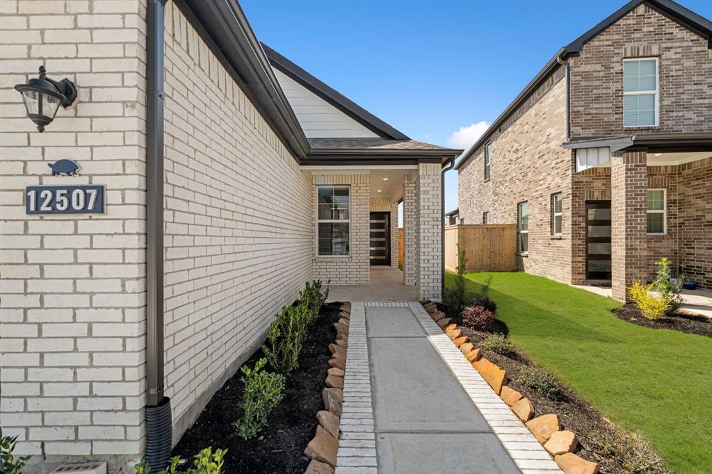 12507 Llano Estacado Drive, Cypress, Texas image 3