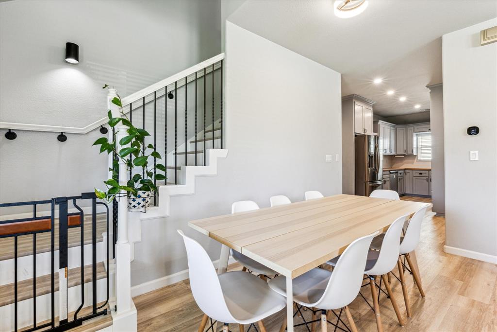 1604 Cottonwood Court