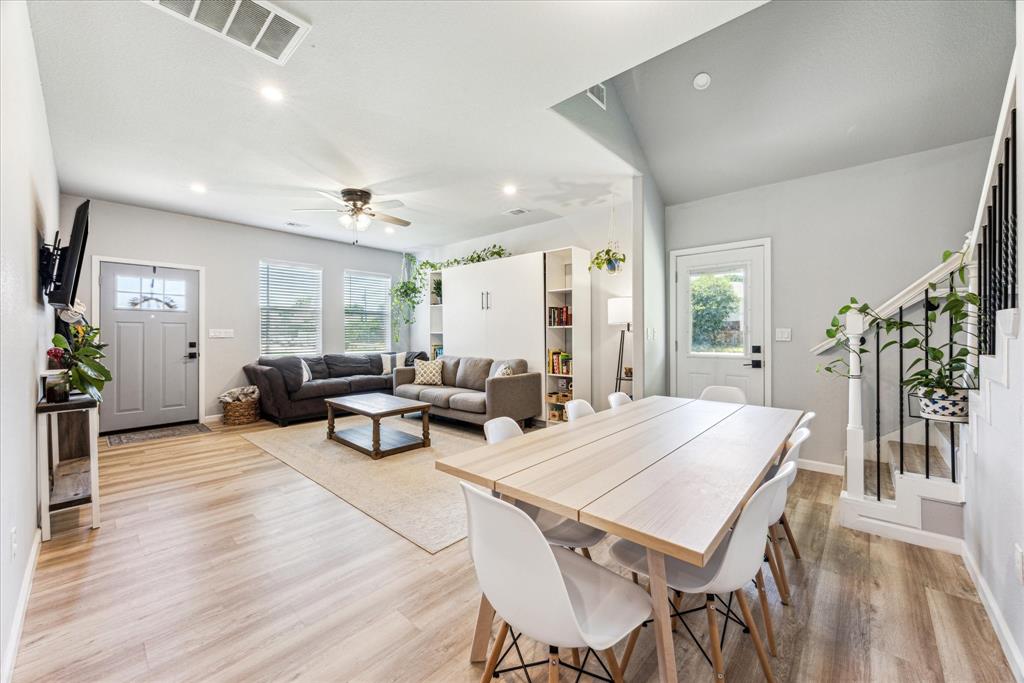 1604 Cottonwood Court