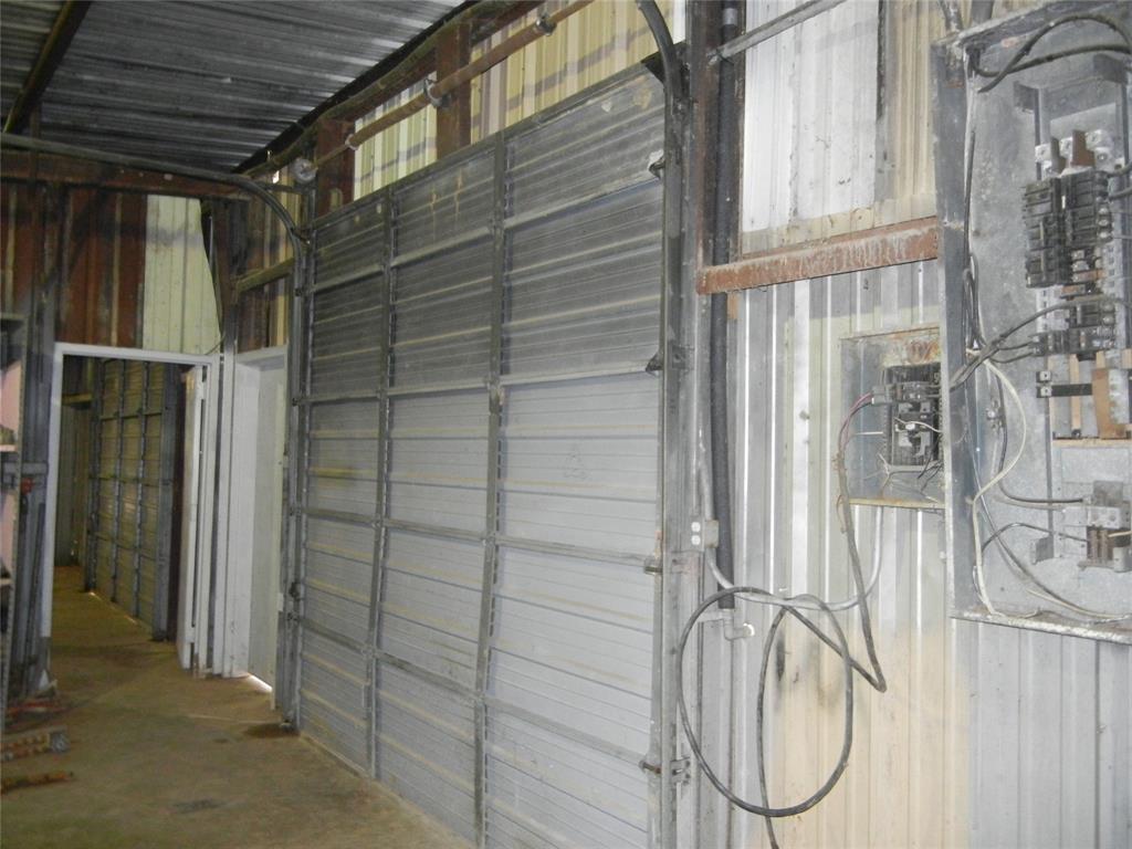 1645 Peach Ridge Road, Brookshire, Texas image 7