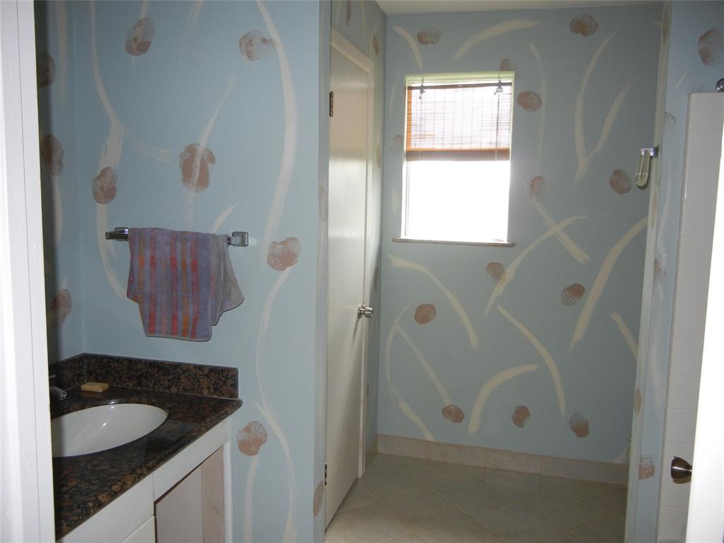 1645 Peach Ridge Road, Brookshire, Texas image 33