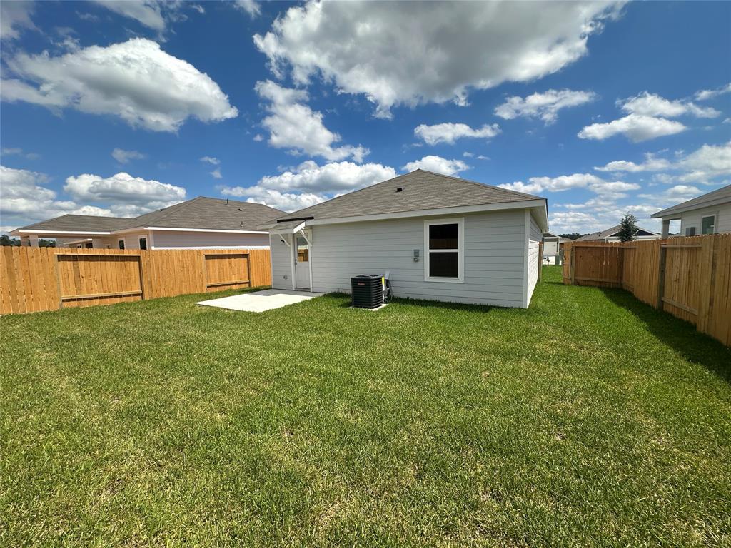 16441 Blossom Grove Drive, Conroe, Texas image 9