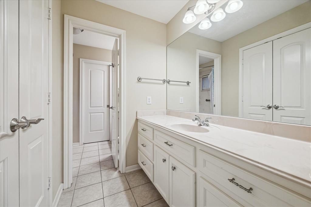 4436 Holt Street, Bellaire, Texas image 15