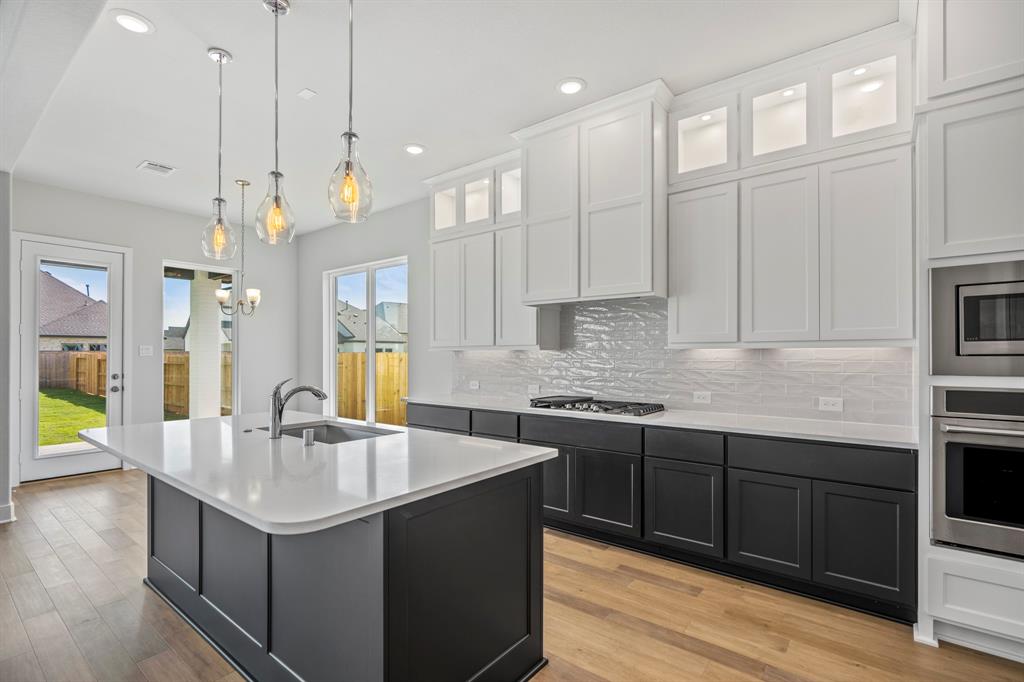 411 Venado View Court, Conroe, Texas image 10