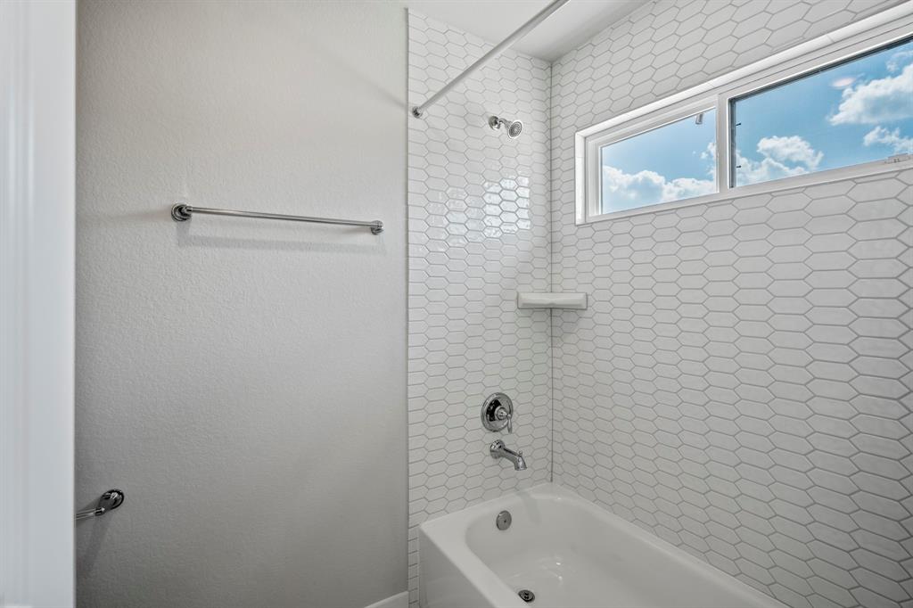 411 Venado View Court, Conroe, Texas image 36