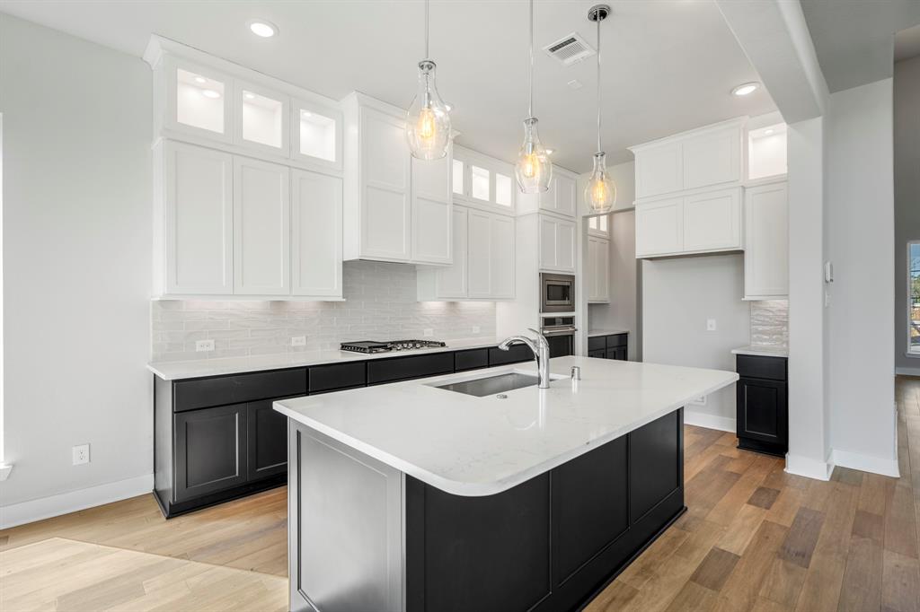 411 Venado View Court, Conroe, Texas image 11