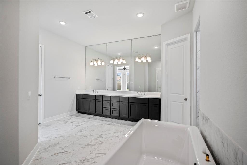 411 Venado View Court, Conroe, Texas image 20
