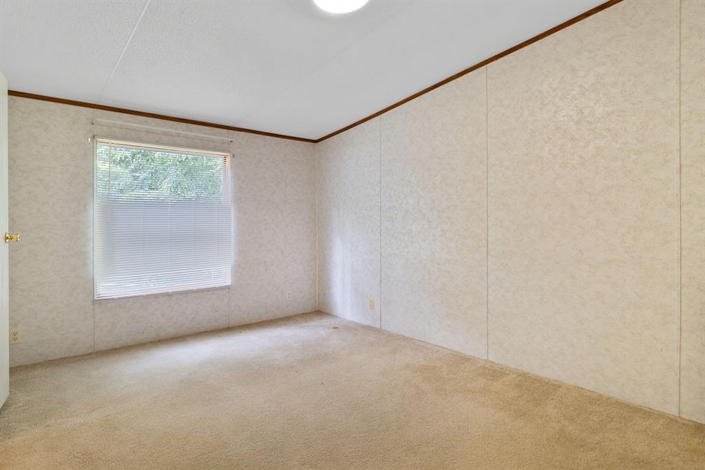 121 E Oak Shadows, Onalaska, Texas image 12