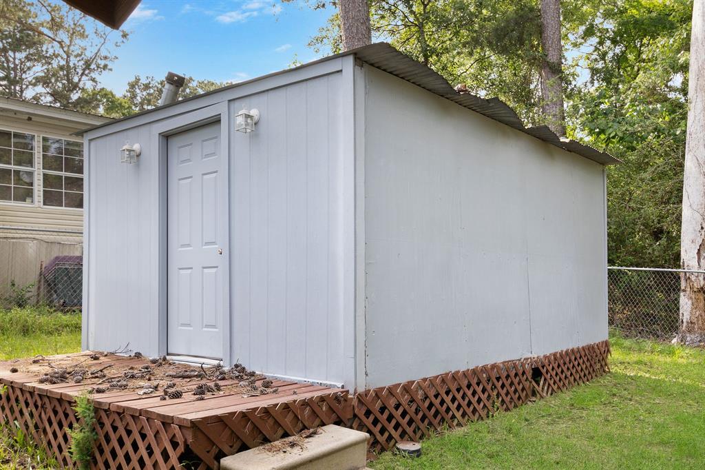121 E Oak Shadows, Onalaska, Texas image 16