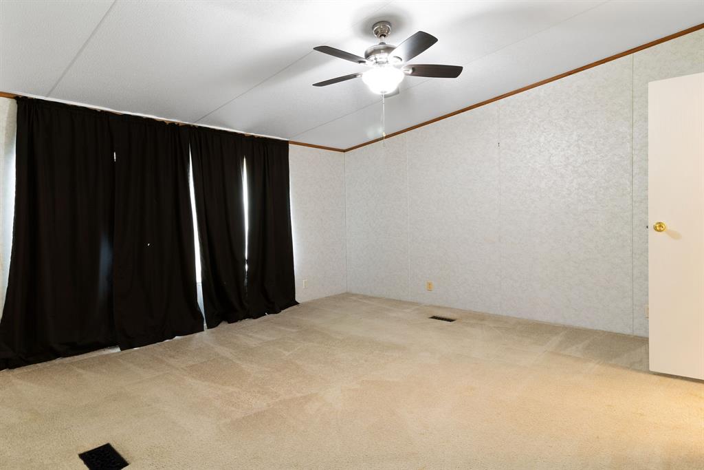 121 E Oak Shadows, Onalaska, Texas image 13