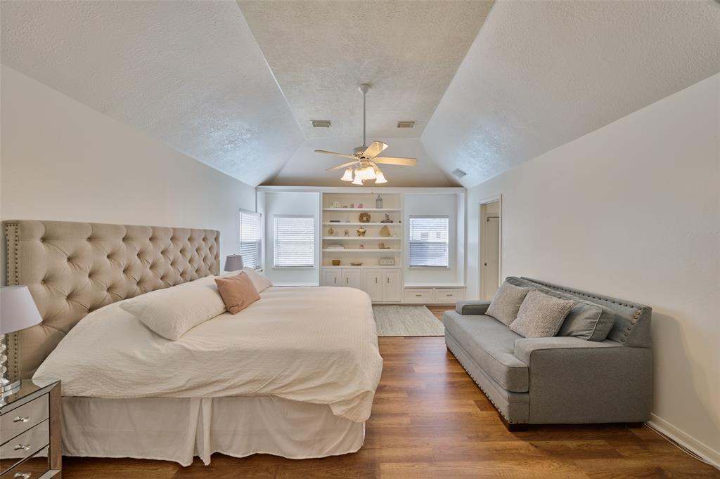 26 E Sterling Pond Circle, The Woodlands, Texas image 32