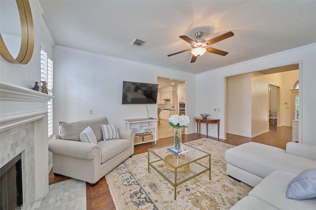 26 E Sterling Pond Circle, The Woodlands, Texas image 11