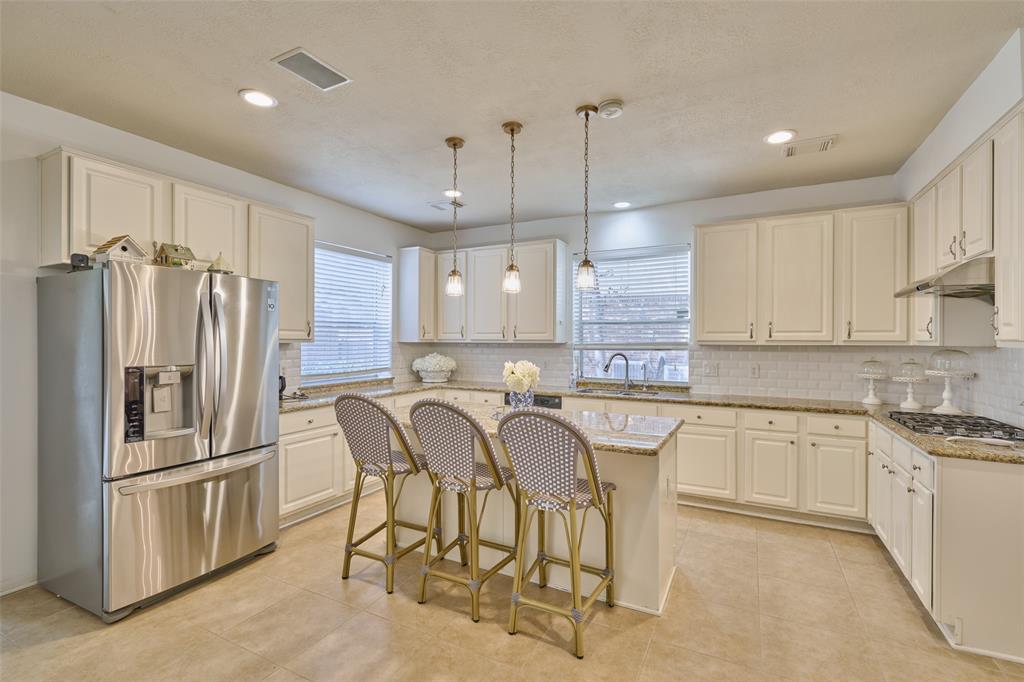 26 E Sterling Pond Circle, The Woodlands, Texas image 15