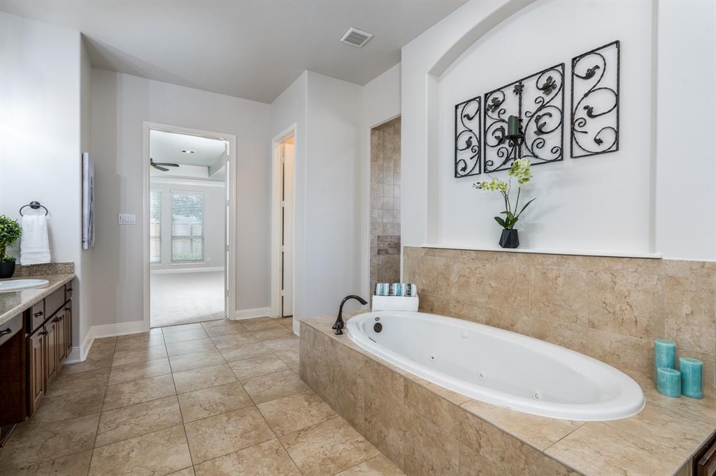 13610 Oak Lake Bend, Cypress, Texas image 27